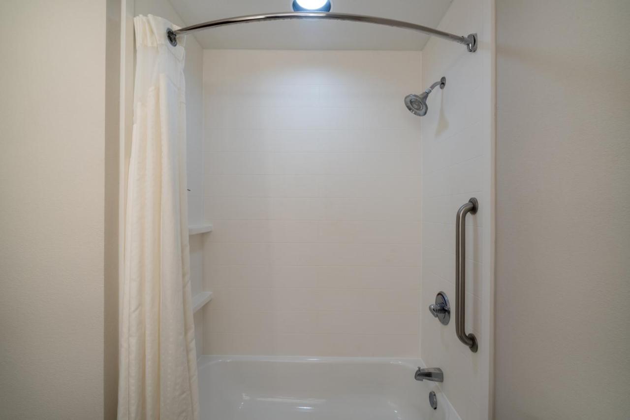 Holiday Inn Express Hotel & Suites Talladega By Ihg Экстерьер фото