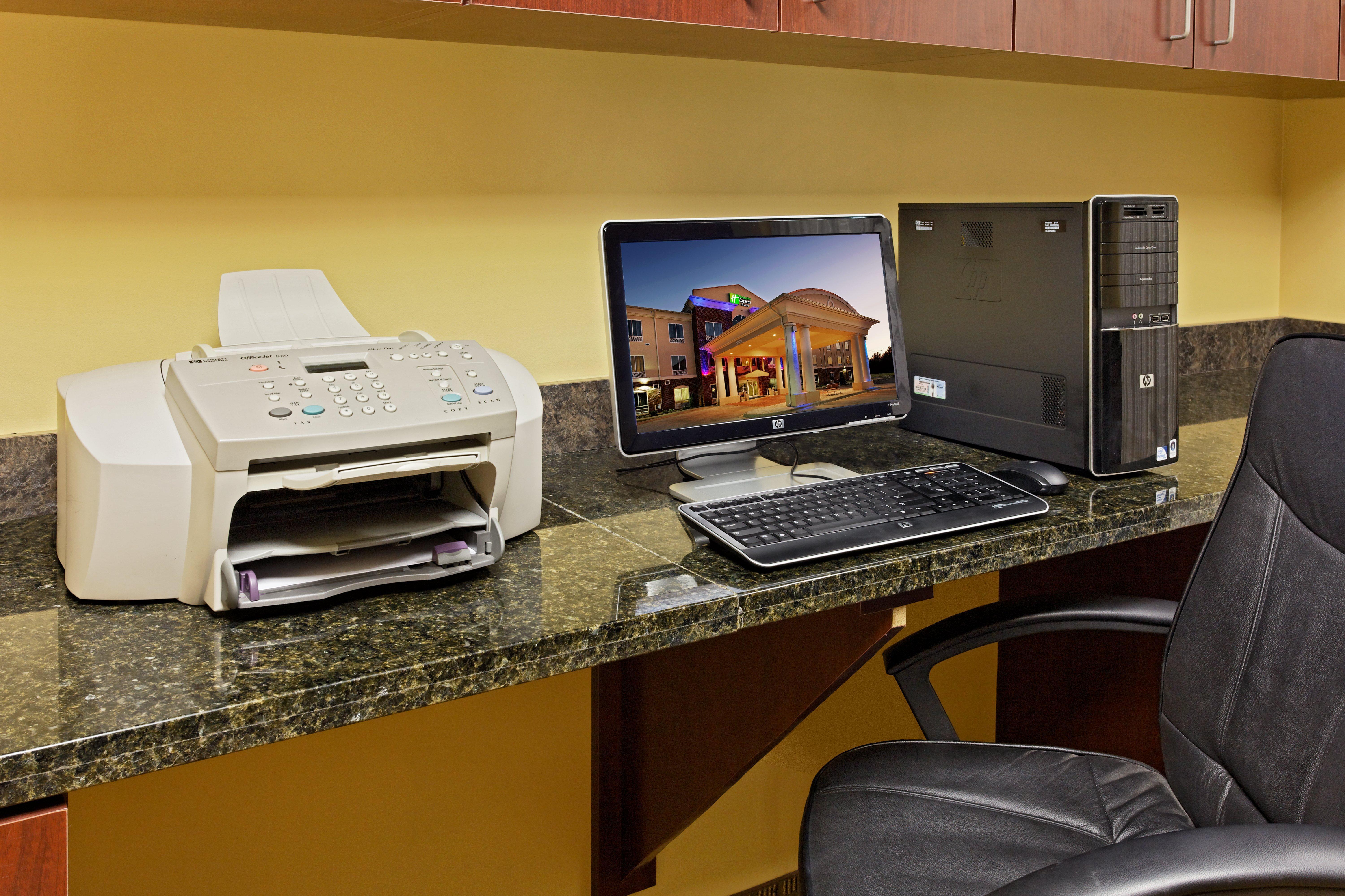 Holiday Inn Express Hotel & Suites Talladega By Ihg Экстерьер фото